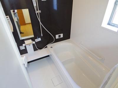 Bathroom. Building 2 Indoor (11 May 2013) Shooting