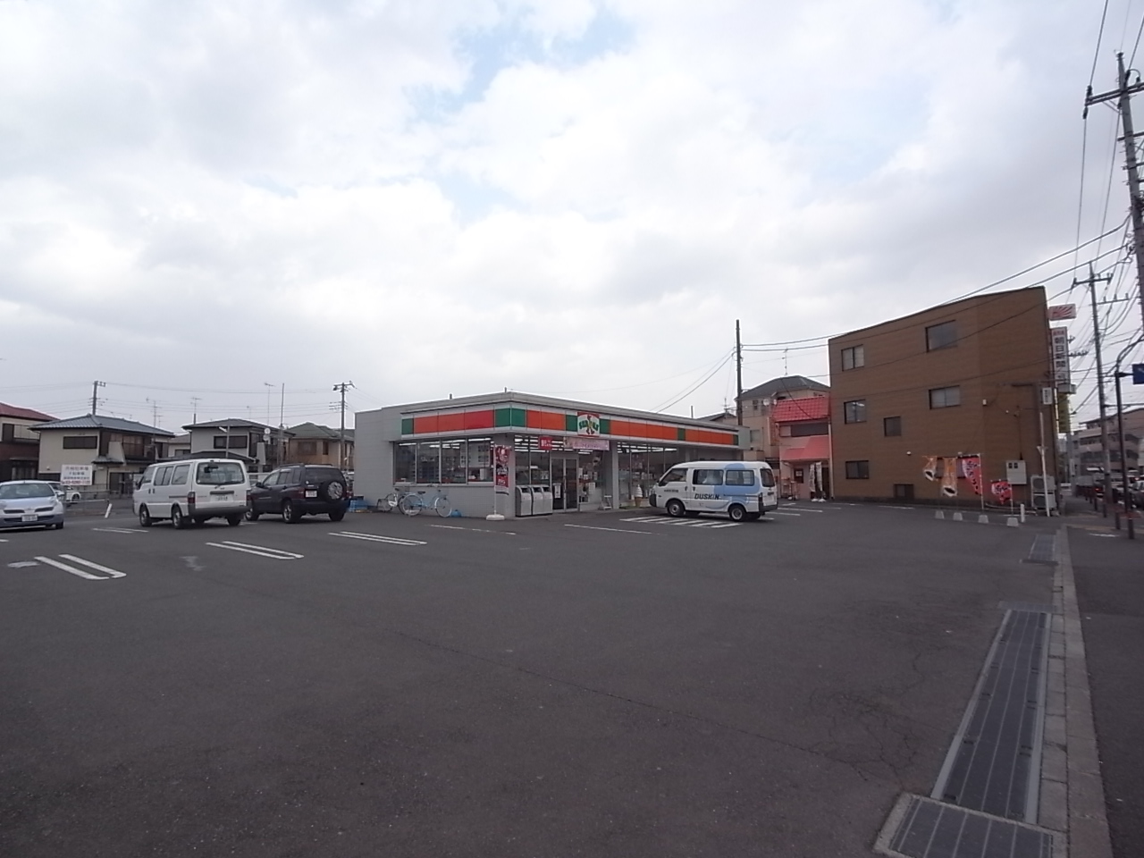 Convenience store. Thanks Sagamihara Wakamatsu store up (convenience store) 430m