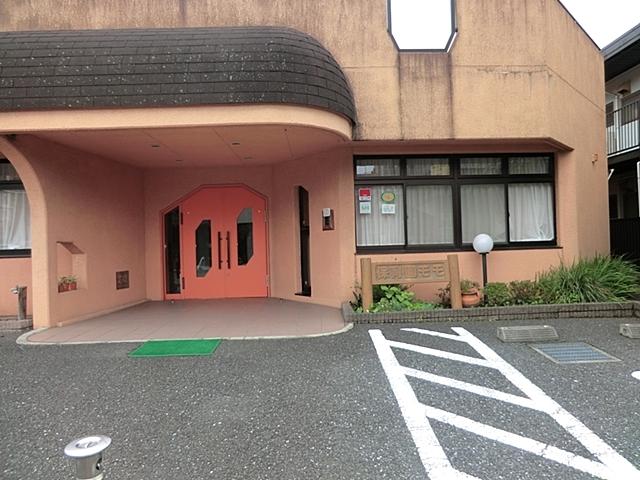 kindergarten ・ Nursery. 446m until the nursery peach