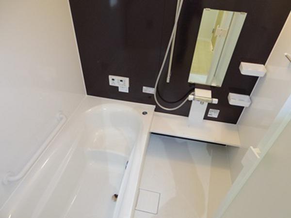 Bathroom. Indoor (12 May 2013) Shooting