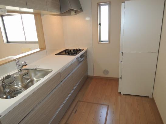 exhibition hall / Showroom