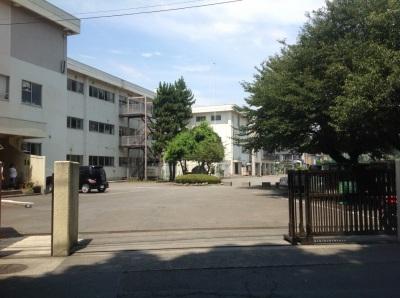 Junior high school. 470m Onodai until junior high school center junior high school