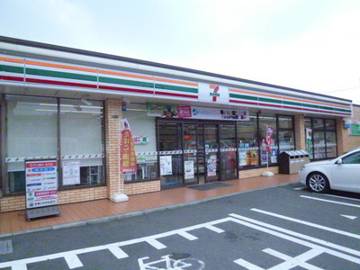 Convenience store. Seven-Eleven Sagamihara oak table Komae store up (convenience store) 338m