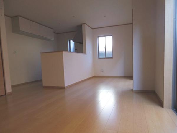 Living. Local (11 May 2013) Shooting