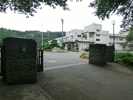 Junior high school. Eich 2200m until junior high school (junior high school)