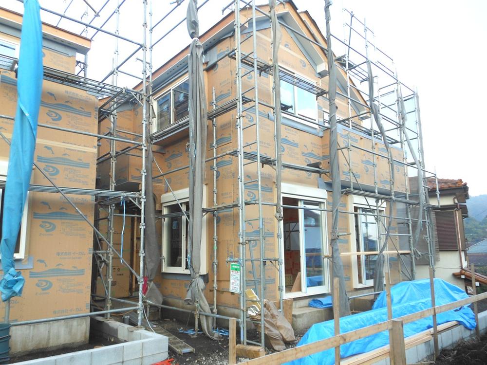 Local appearance photo. 5 Building