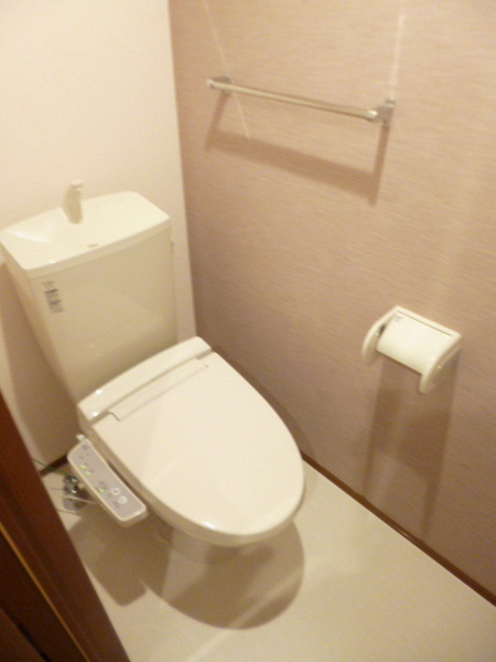 Toilet.  ☆  There Washlet  ☆