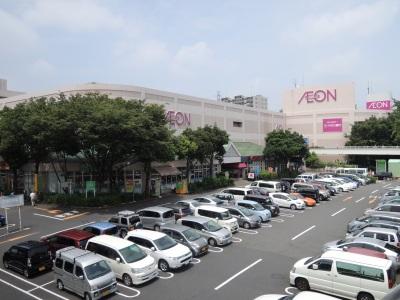 Shopping centre. Shopping center 703m ion Sagamihara store