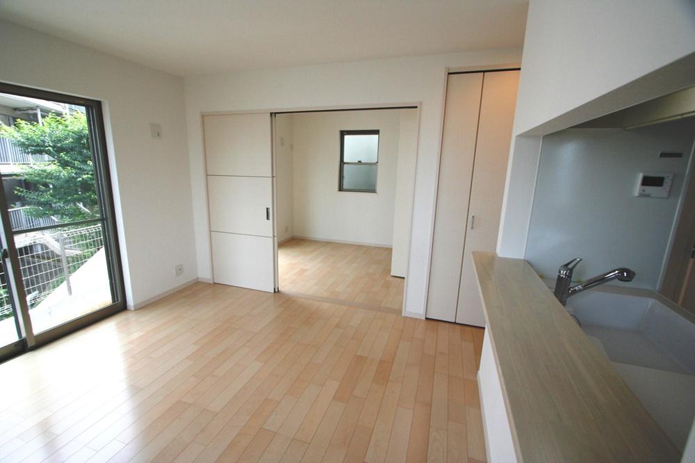 Living. Local (July 2013) Shooting