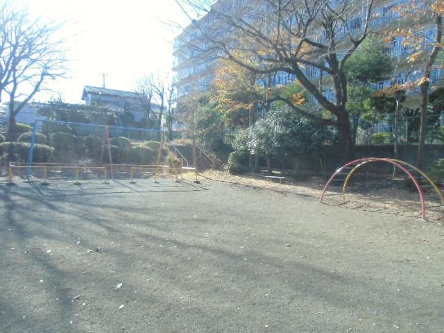park. Kashimadai park adjacent to the apartment