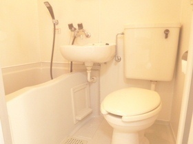 Bath. Effortlessly clean because bus toilet of the same room ☆