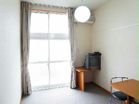 Living and room. 2 Kaikyoshitsu