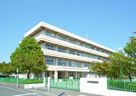 Primary school. 587m to Sagamihara City Taniguchi Elementary School