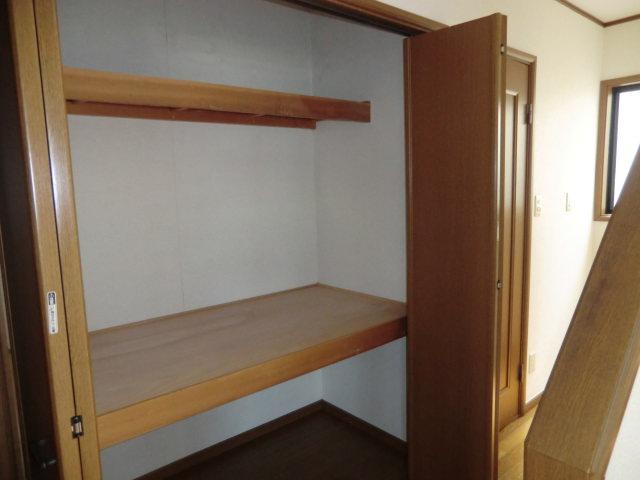 Receipt. 2F corridor compartment