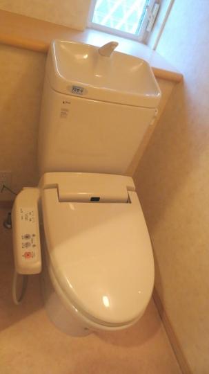 Toilet. Indoor (April 2013) Shooting