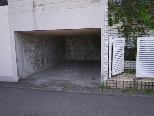 Parking lot