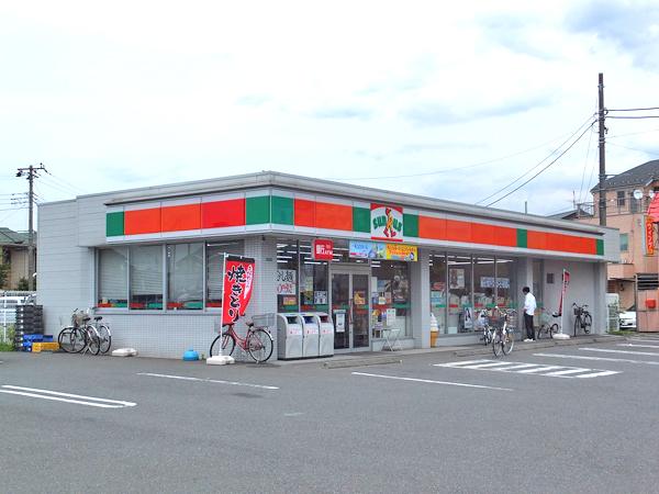 Convenience store. 356m until Thanksgiving Sagamihara Wakamatsu shop