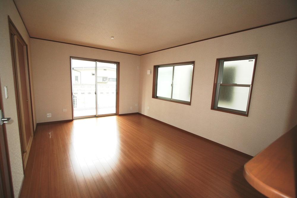 Living. Local (10 May 2013) Shooting