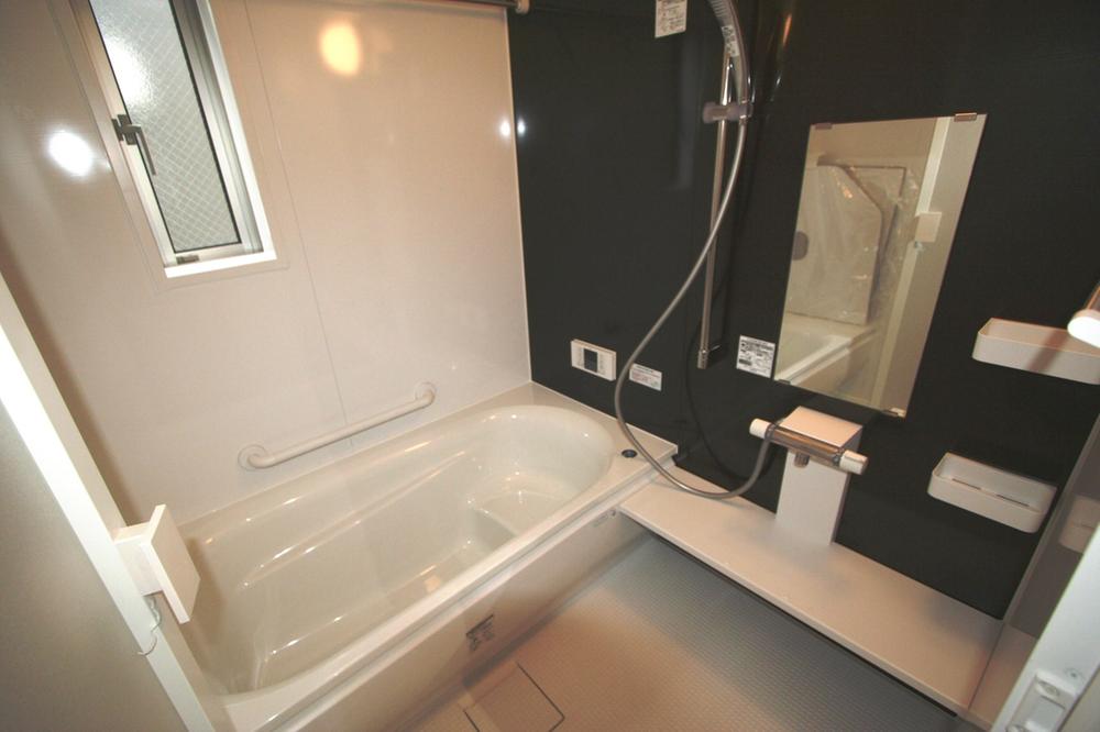 Bathroom. Local (10 May 2013) Shooting