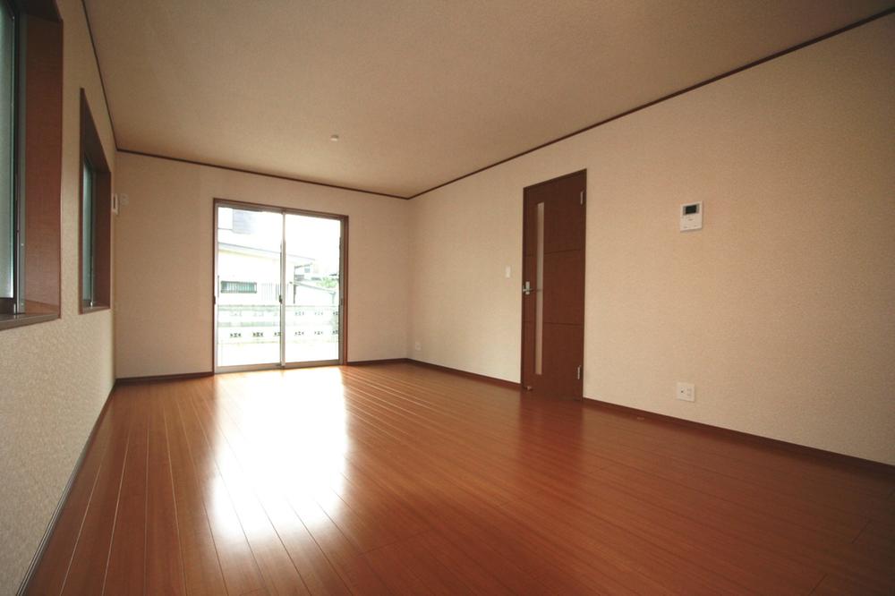 Living. Local (10 May 2013) Shooting