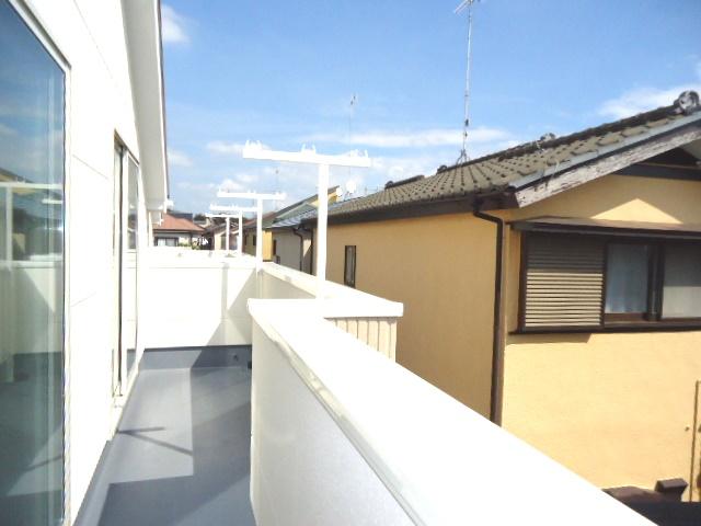 Balcony. 1 Building balcony