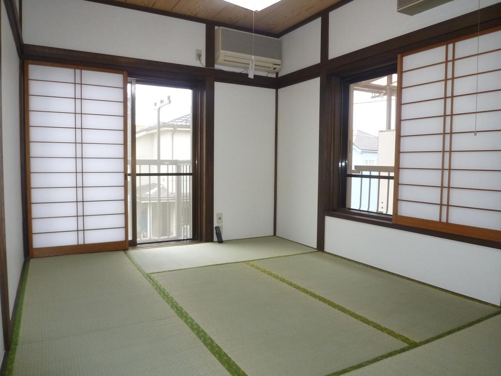 Other room space. Second floor Japanese-style room