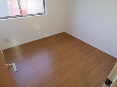 Non-living room. Indoor (11 May 2013) Shooting