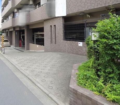 Local appearance photo