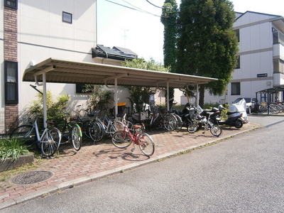 Other common areas.  ◆ Bicycle-parking space ◆ 