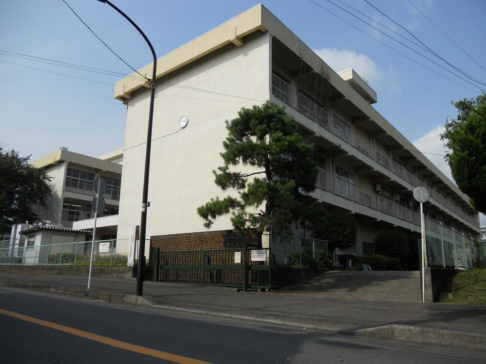 Primary school. 216m to Sagamihara Municipal Midoridai Elementary School