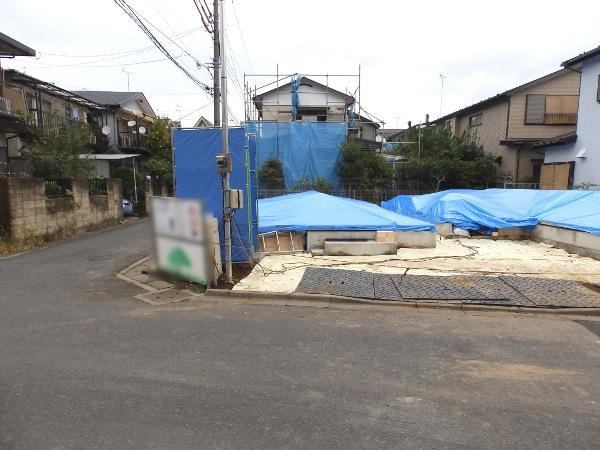 Local photos, including front road. Local (10 May 2013) Shooting