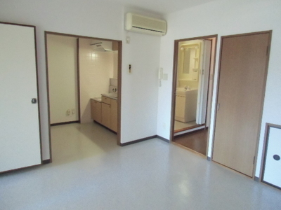 Living and room. All season is a comfortable room with air-conditioned