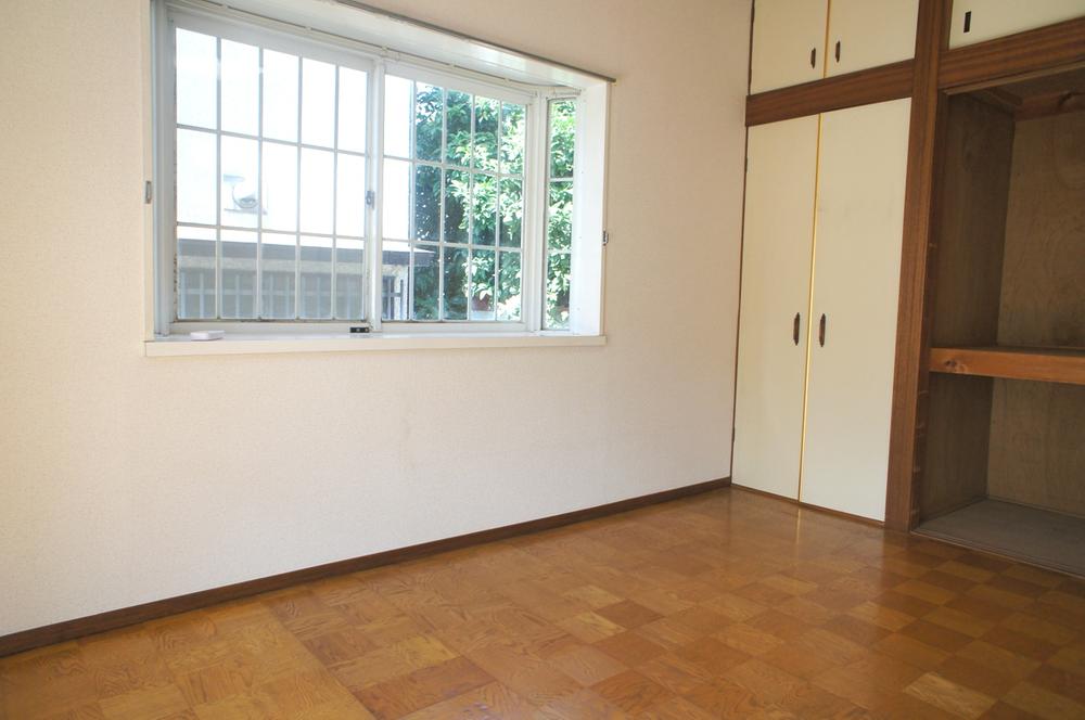 Non-living room