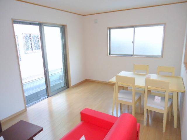 Living. Indoor (12 May 2013) Shooting Because the window is often, Brightness ・ Ventilation is good.