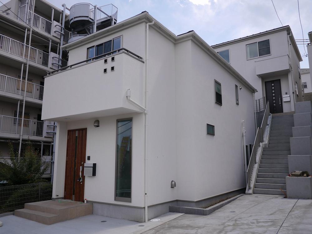 Local appearance photo