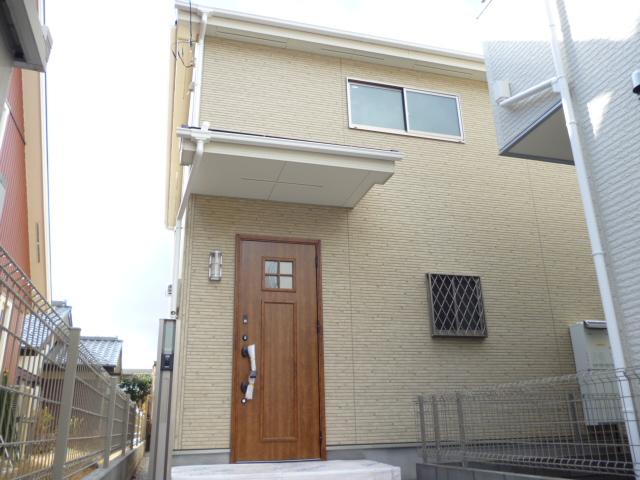 Local appearance photo. Is the appearance of Building 2.