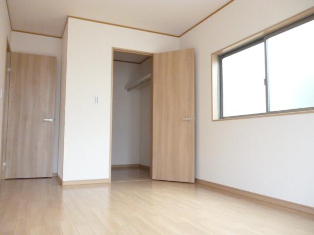 Non-living room. Building 3 is the second floor of the Western-style.