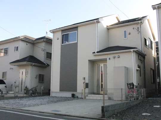 Local appearance photo. Building exterior photos (1) November 2009 Built! !  It is the room carefully your. 