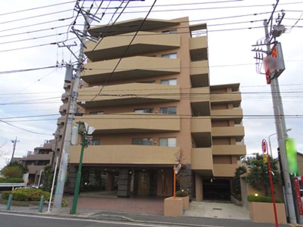 Local appearance photo. Local (12 May 2013) Shooting