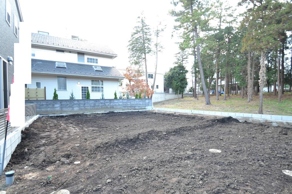 Local appearance photo. Local (12 May 2013) Shooting