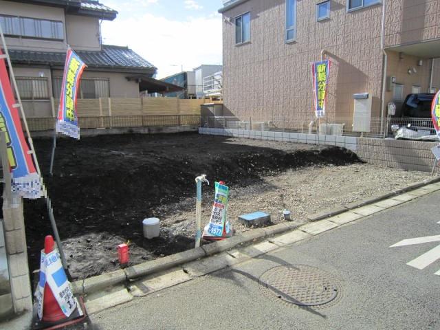 Local appearance photo. Local (12 May 2013) Shooting