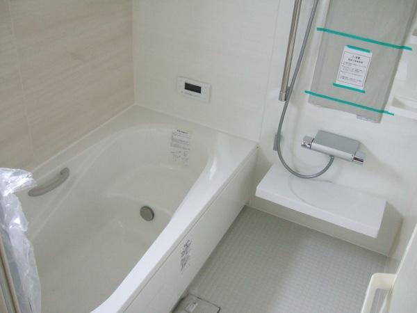 Bathroom. Room (August 2013) Shooting