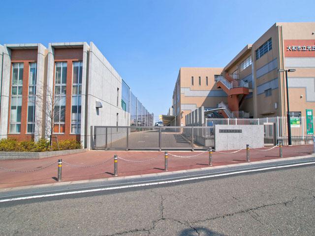 Other. Junior high school (junior high school Hikarigaoka ・ A 4-minute walk ・ About 250m)