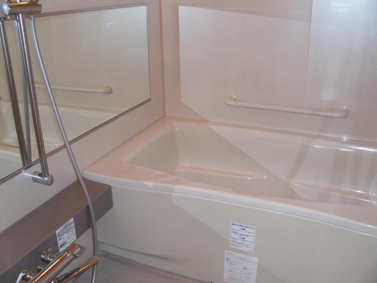 Bathroom. Indoor (11 May 2013) Shooting