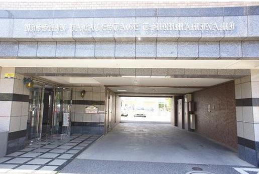 Entrance. Shared part!