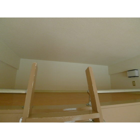 Other room space. Luggage Storage ・ It can also be used as a bedroom.