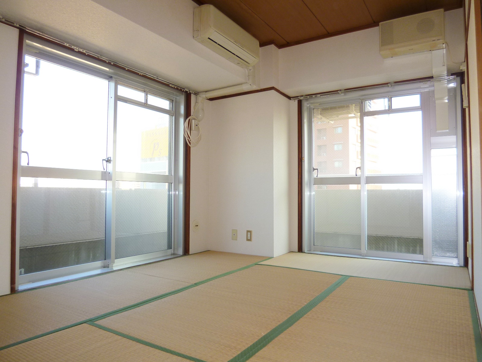 Living and room. Japanese-style room 6 quires