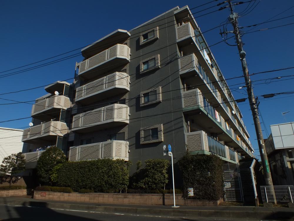 Local appearance photo