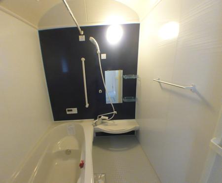 Same specifications photo (bathroom)