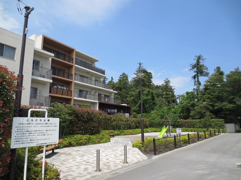 Local appearance photo. Site adjacent provide park (a 1-minute walk, About 10m) and living environment surrounded by green golf course